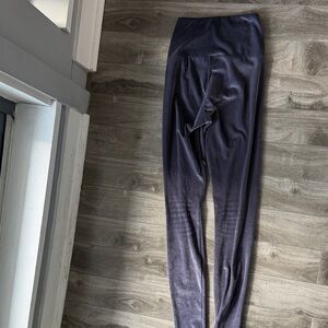 Plush Velvet High-Waist Leggings in Deep Grey Purple